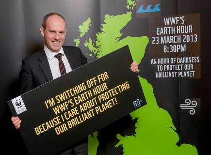 Justin Tomlinson MP Backs WWF Earth Hour