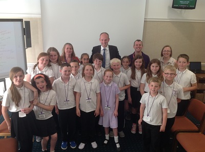 Justin Welcomes Oakhurst Primary School To Parliament