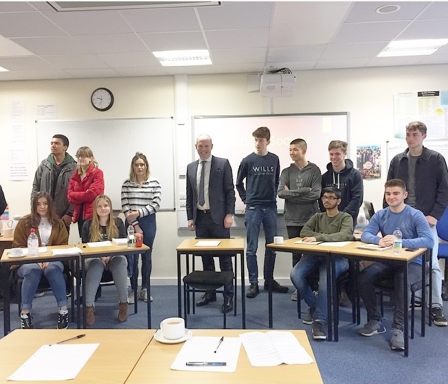 North Swindon MP Joins Cirencester College Students For Debate On The Voting Age