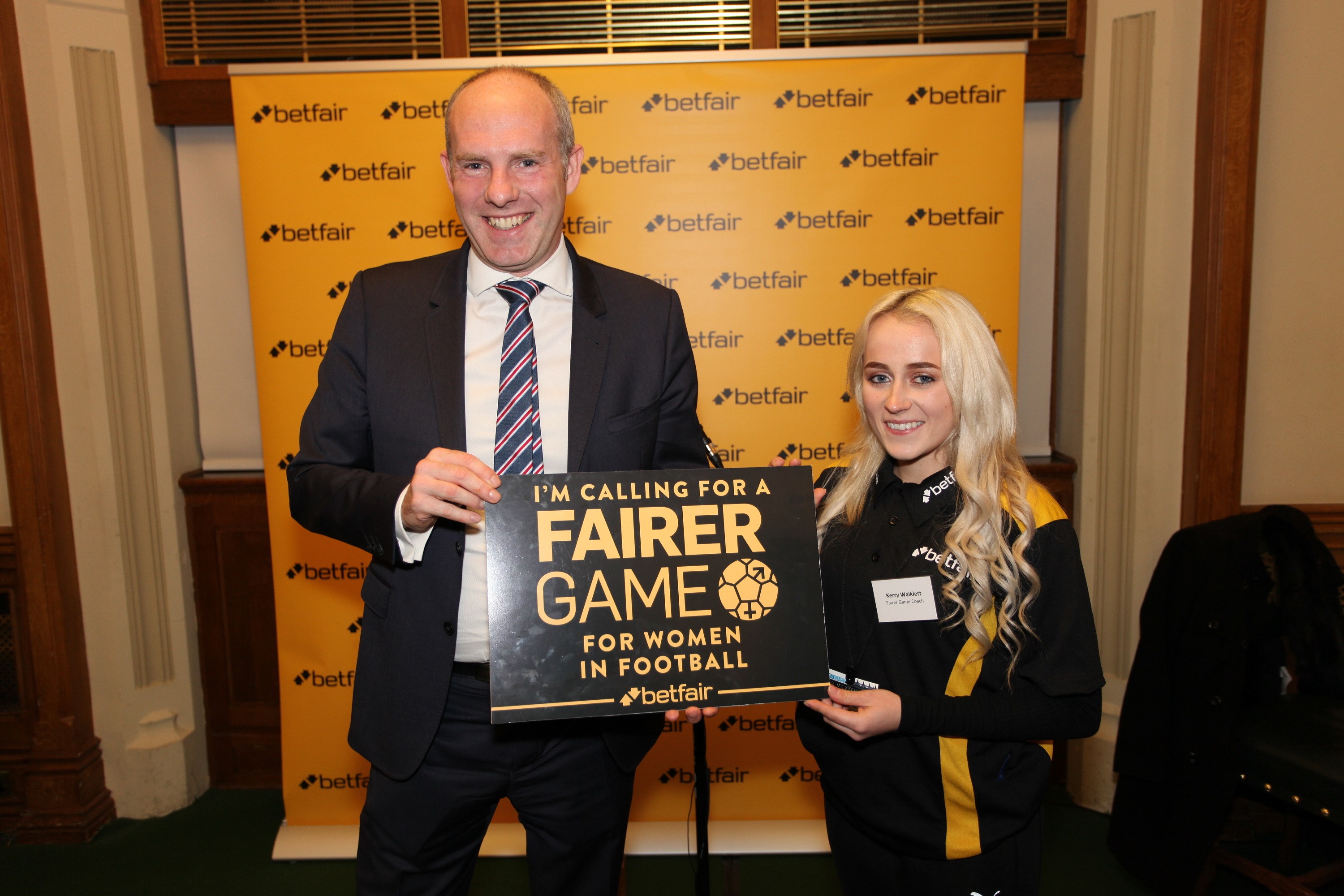 Justin Tomlinson MP Calls For Better Training & Opportunities For Female Coaches In Football