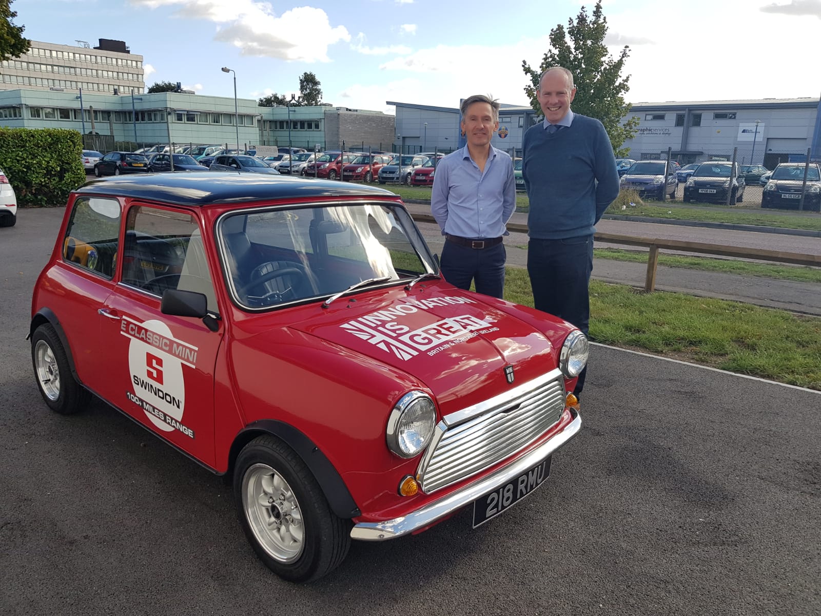 Local MP Visits Swindon Powertrain To See Zero Emission Vehicles