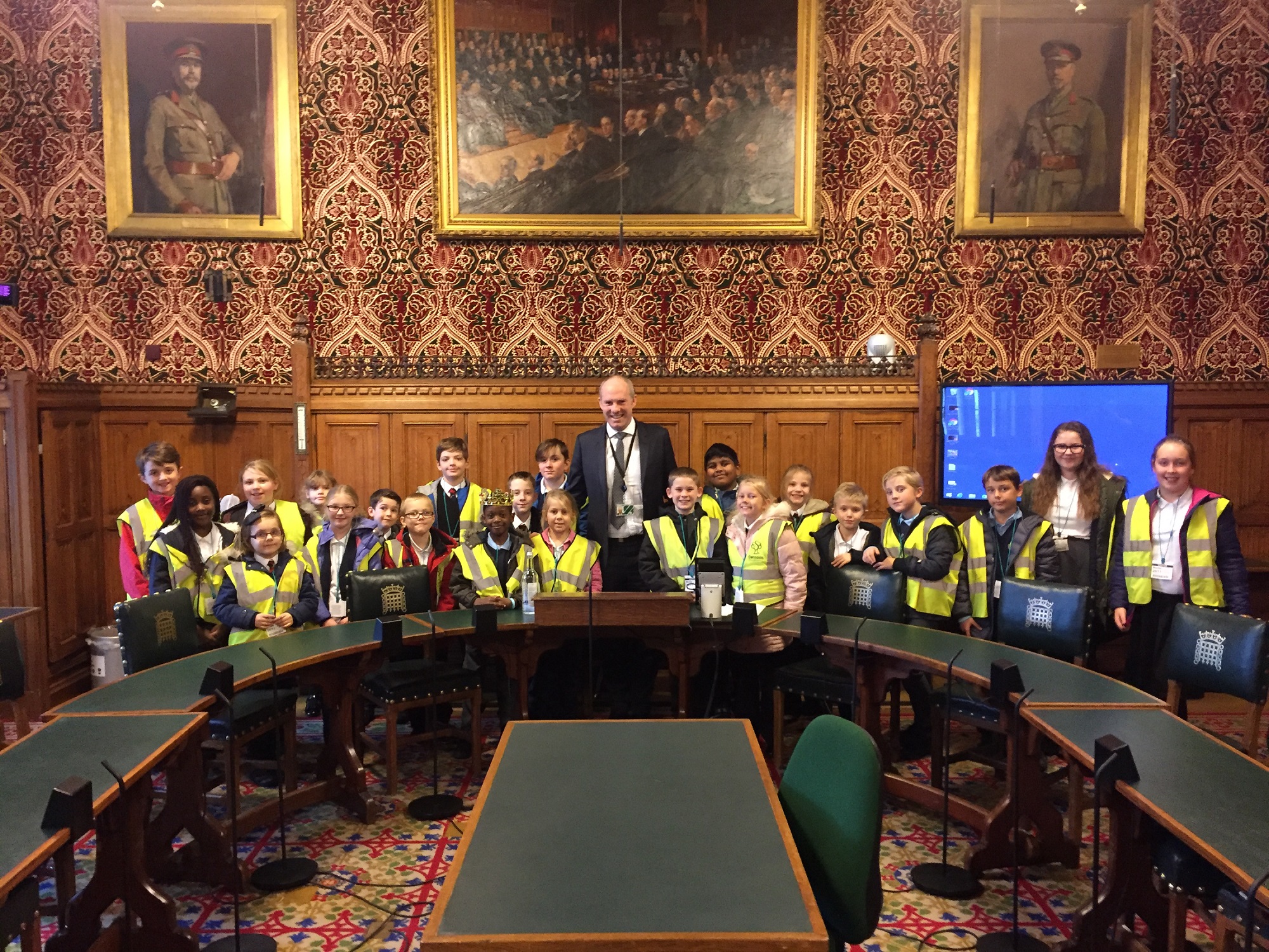 Justin Welcomes Students From Moredon & Rodbourne Cheney Schools To Parliament