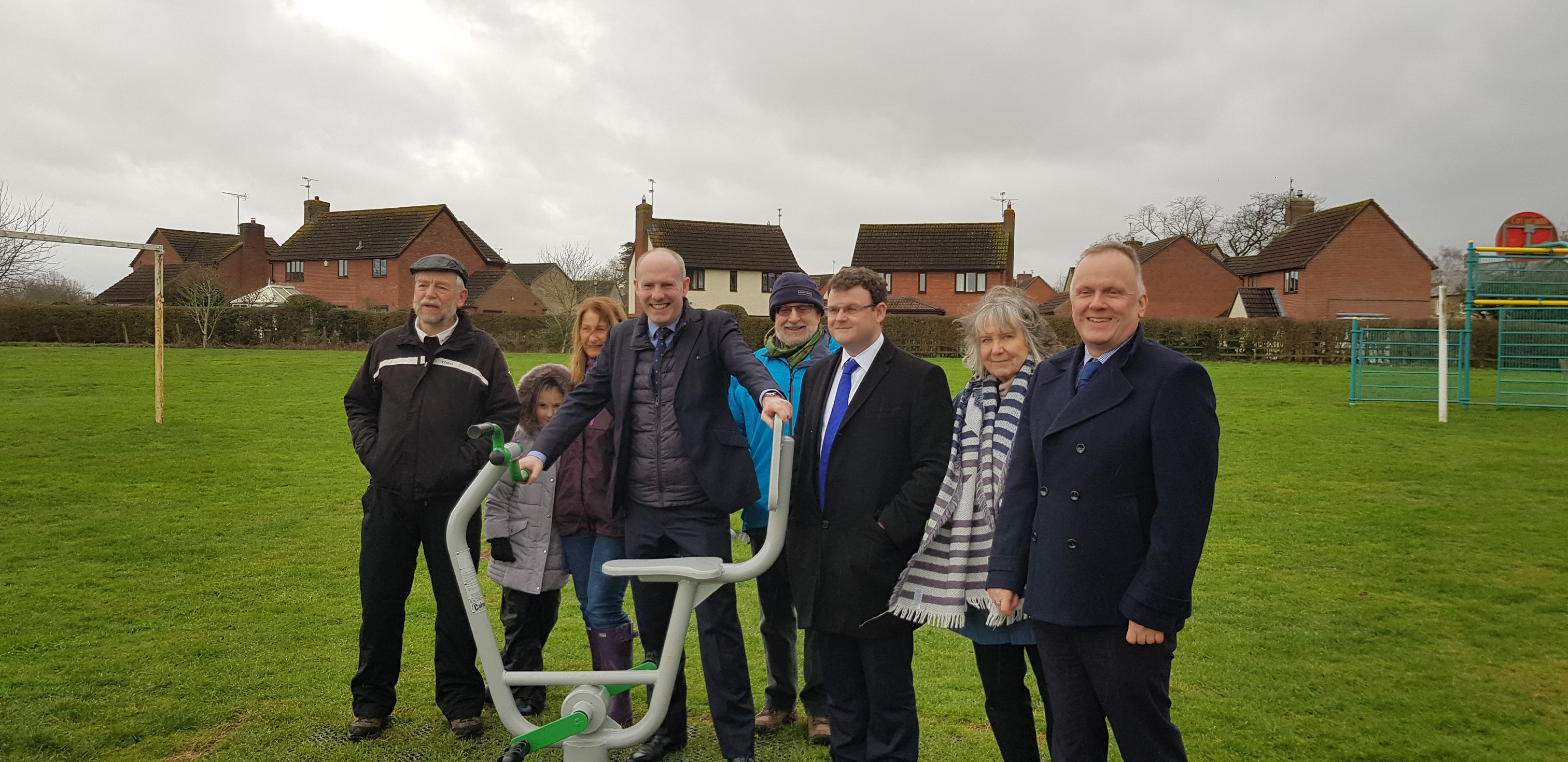 Justin Tomlinson MP Praises Parish Council For Installing New Outdoor Gym Equipment In South Marston