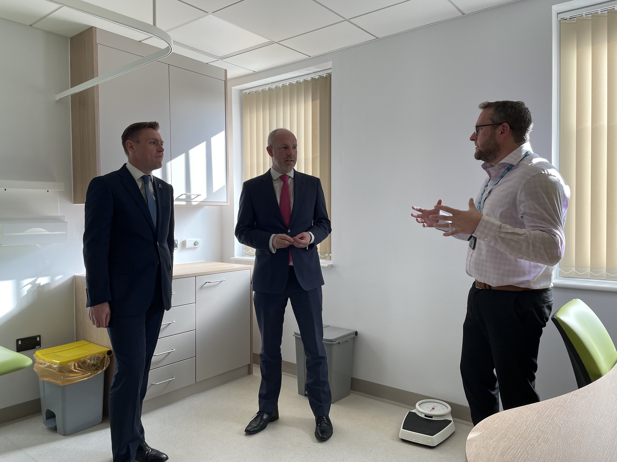 Department For Health And Social Care Minister Joins Justin On Visit To New Tadpole Surgery